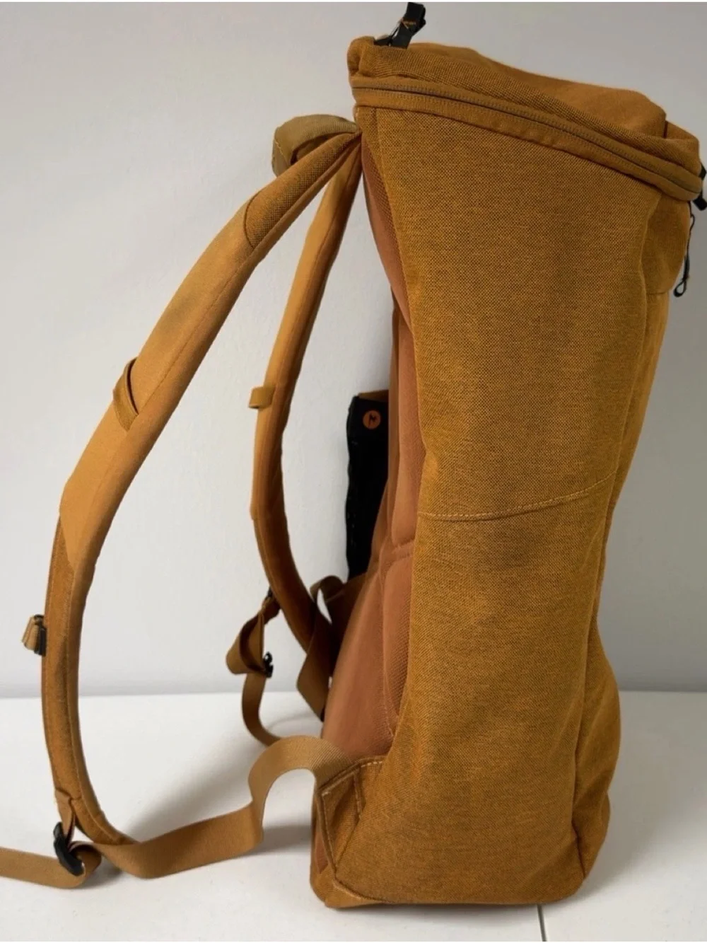 Marmot Rockridge 25L Backpack Mustard Gold Yellow Urban Commuter Laptop Bag